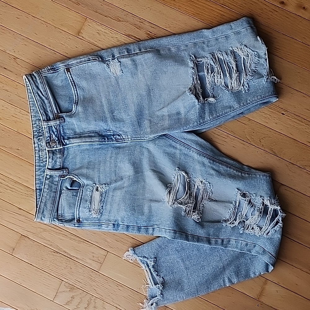 American Eagle Mom Jeans